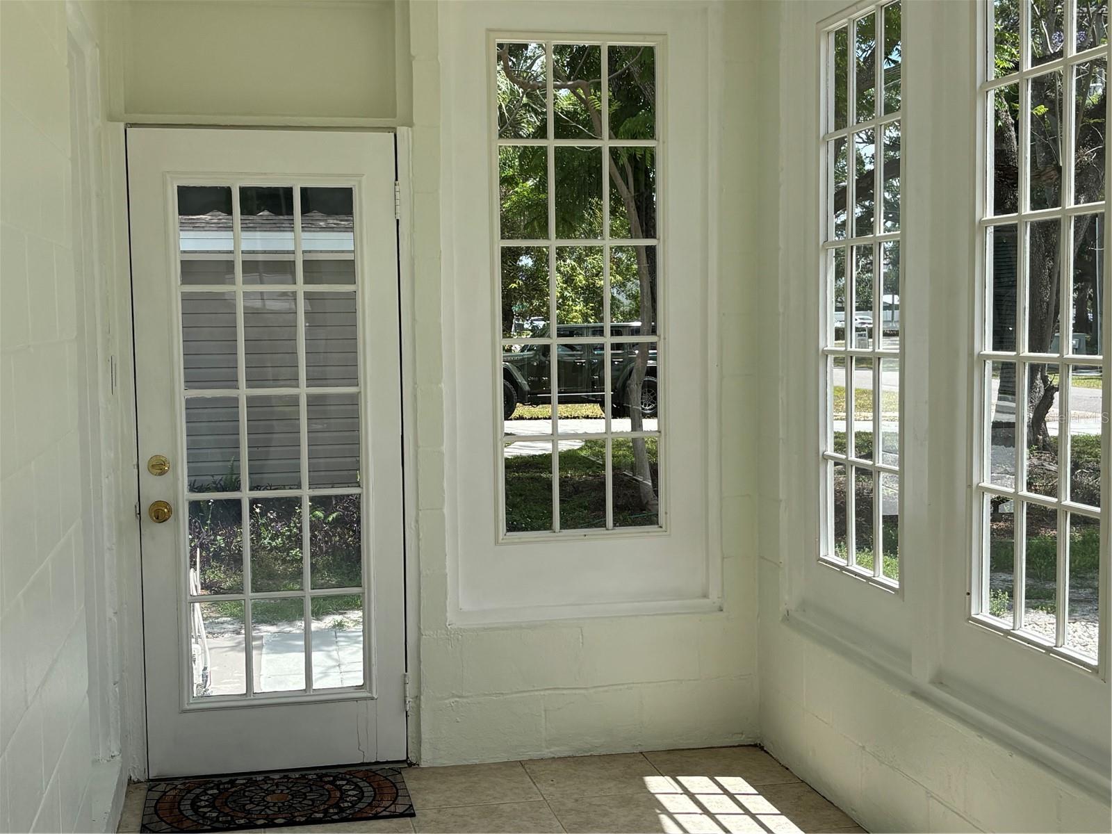 Image 5 of 14 For 3211 North A Street