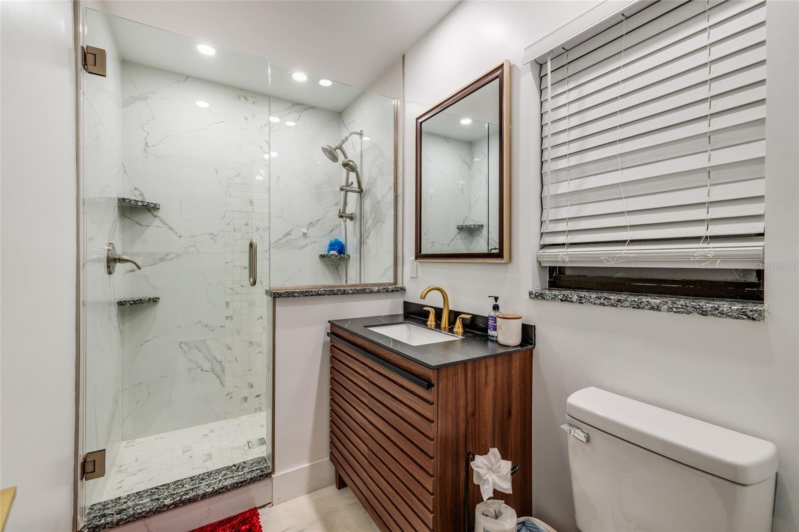 Image 30 of 49 For 2216 Occident Street