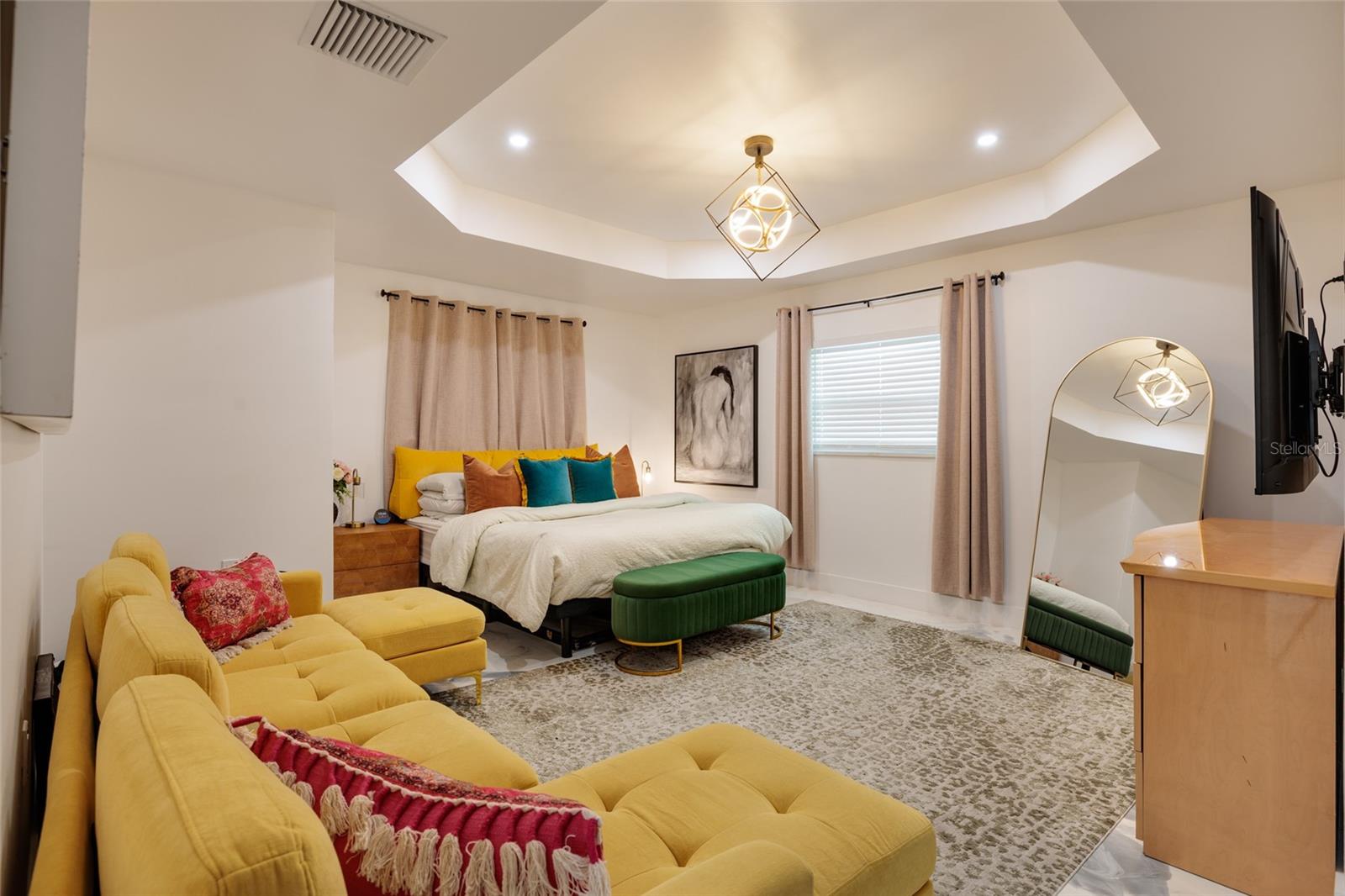 Image 32 of 49 For 2216 Occident Street