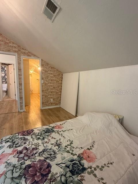 Image 24 of 37 For 823 Long Meadow Court