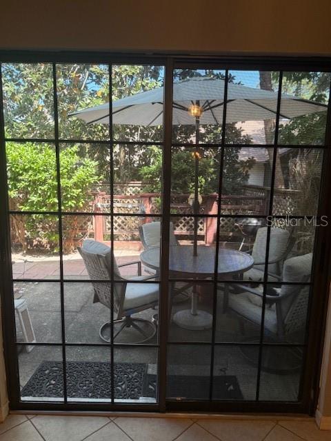 Image 27 of 37 For 823 Long Meadow Court