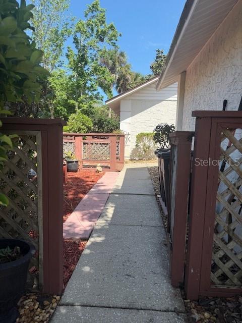 Image 32 of 37 For 823 Long Meadow Court