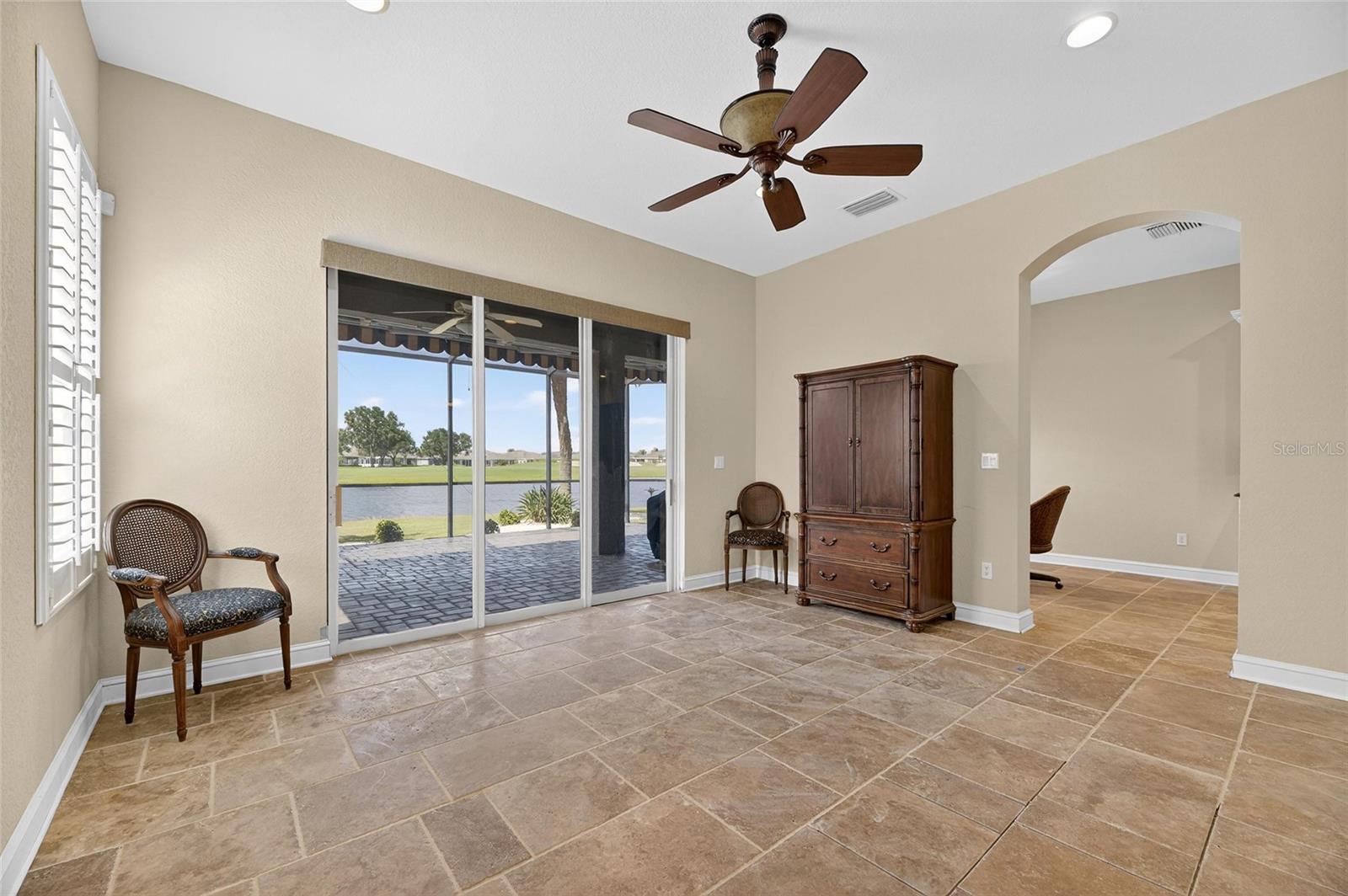 Image 20 of 75 For 1039 Emerald Dunes Drive