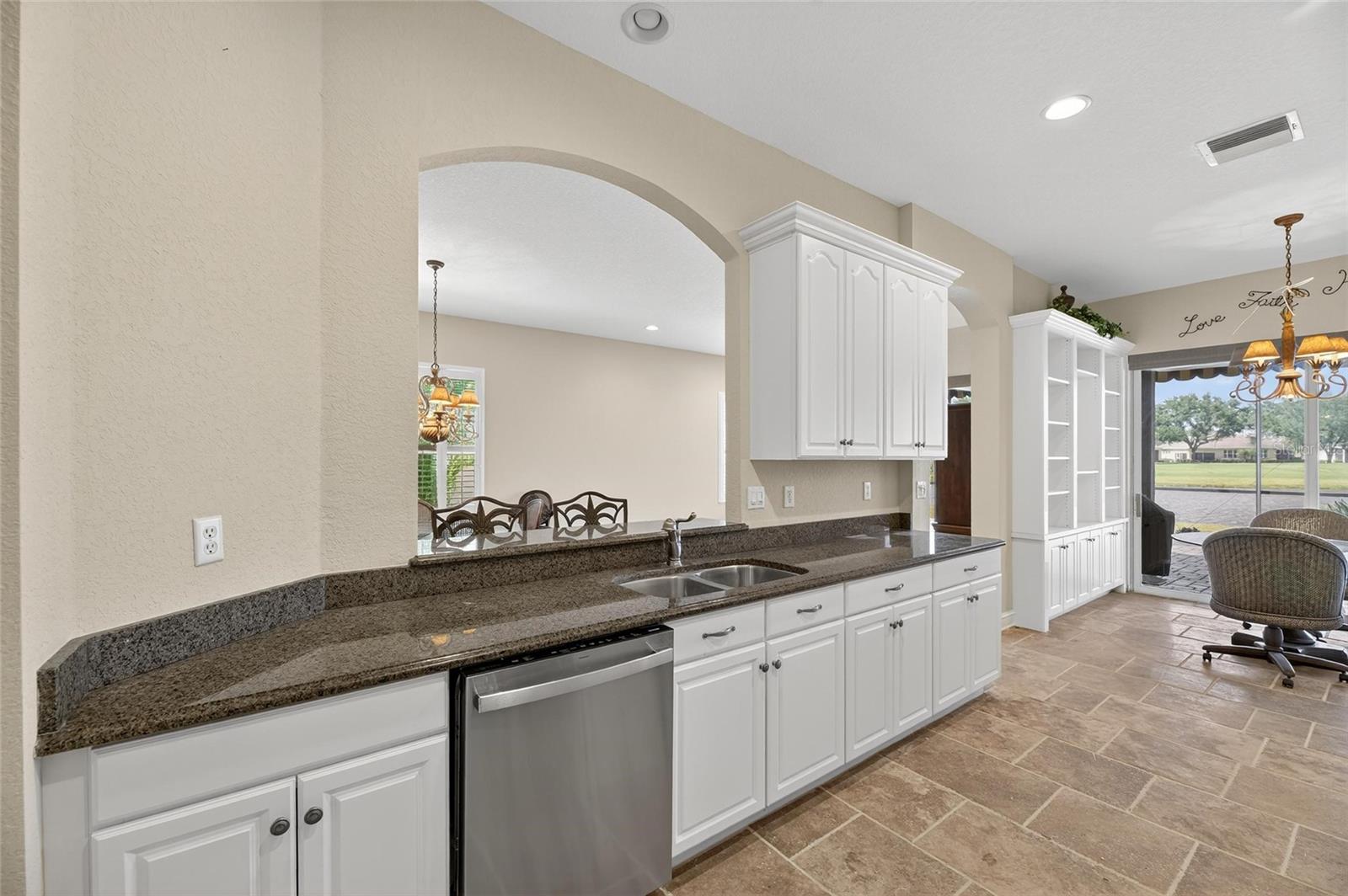 Image 27 of 75 For 1039 Emerald Dunes Drive