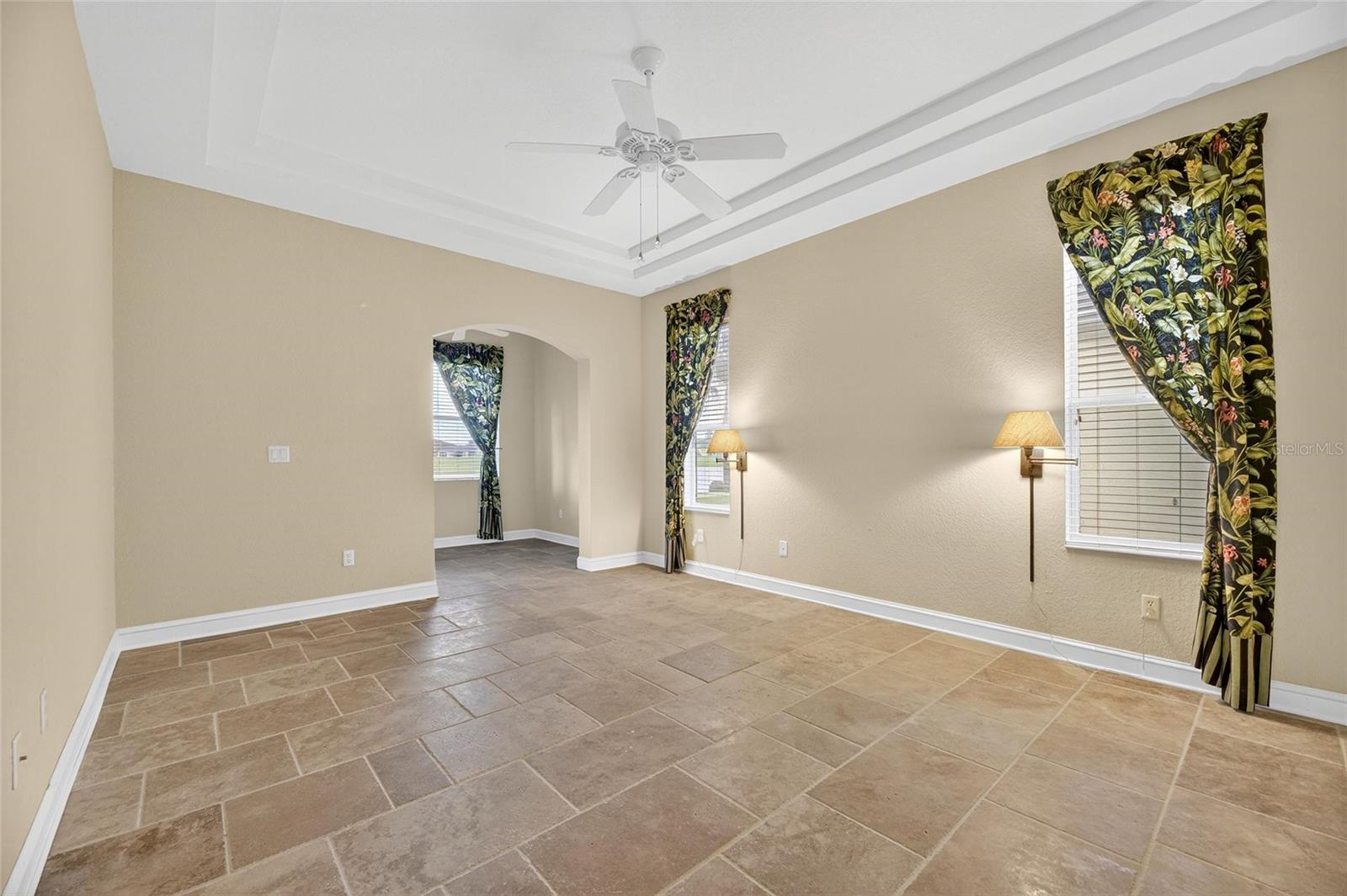 Image 34 of 75 For 1039 Emerald Dunes Drive