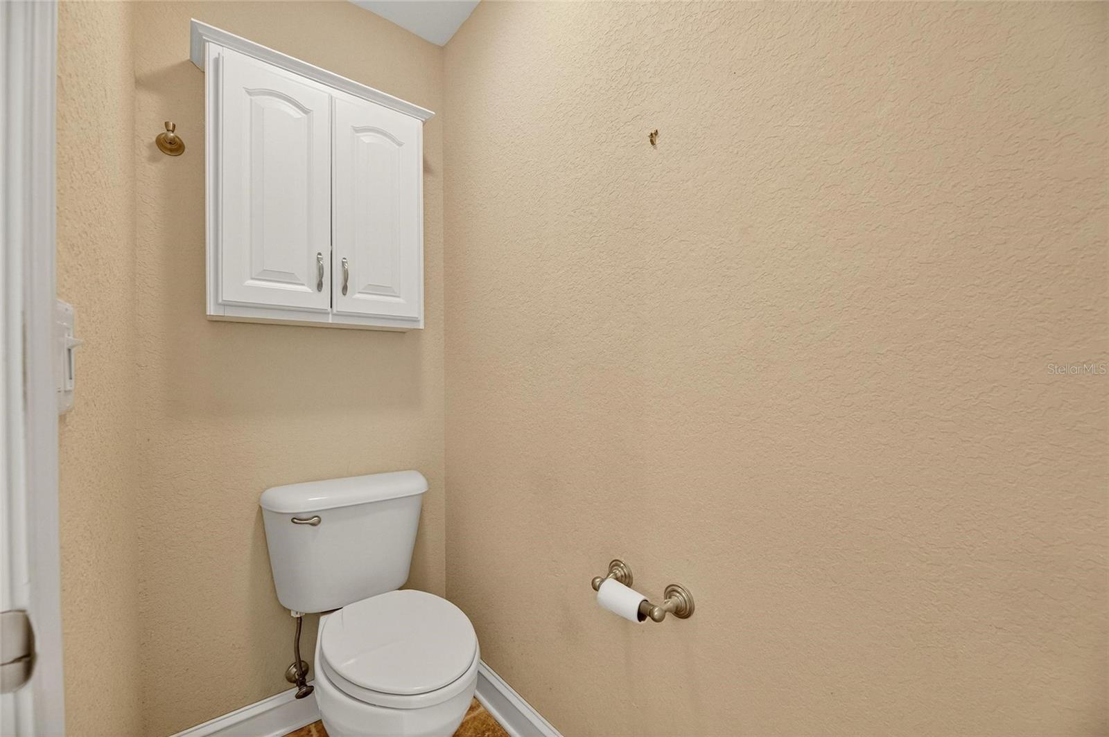 Image 43 of 75 For 1039 Emerald Dunes Drive