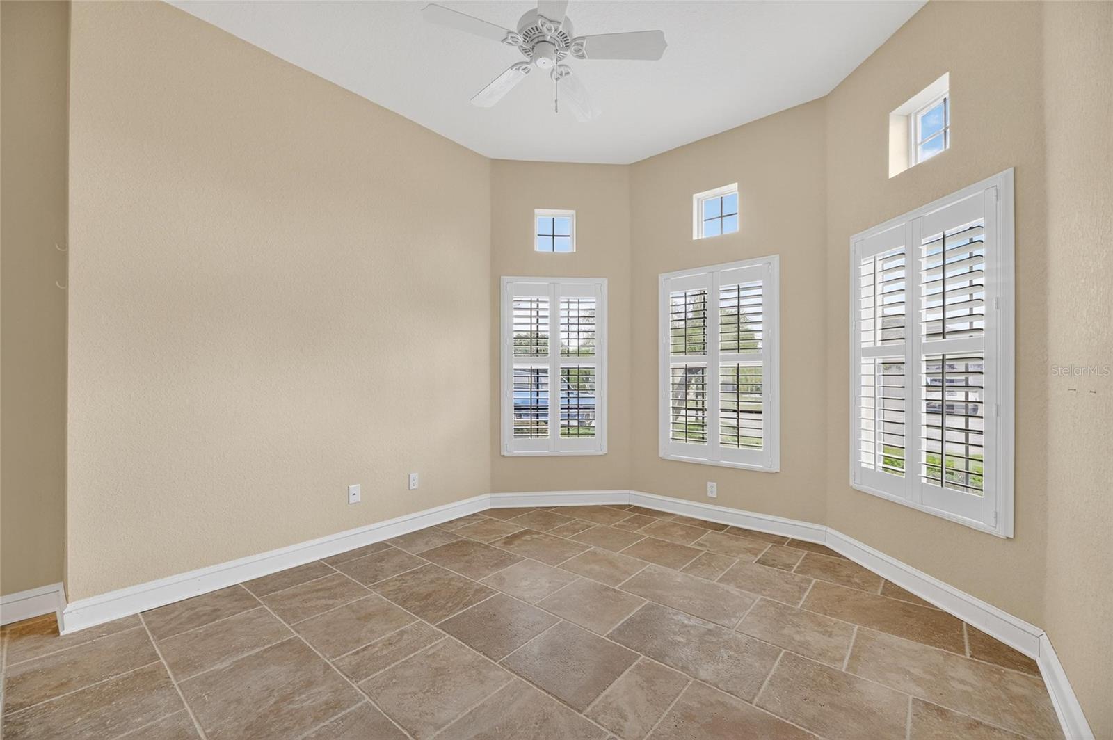 Image 44 of 75 For 1039 Emerald Dunes Drive