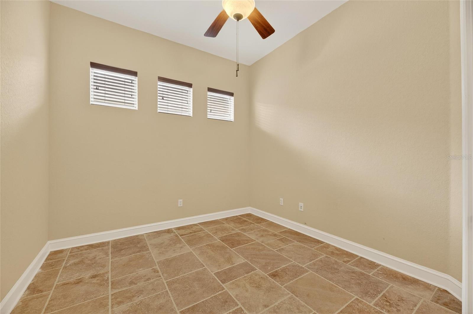 Image 48 of 75 For 1039 Emerald Dunes Drive