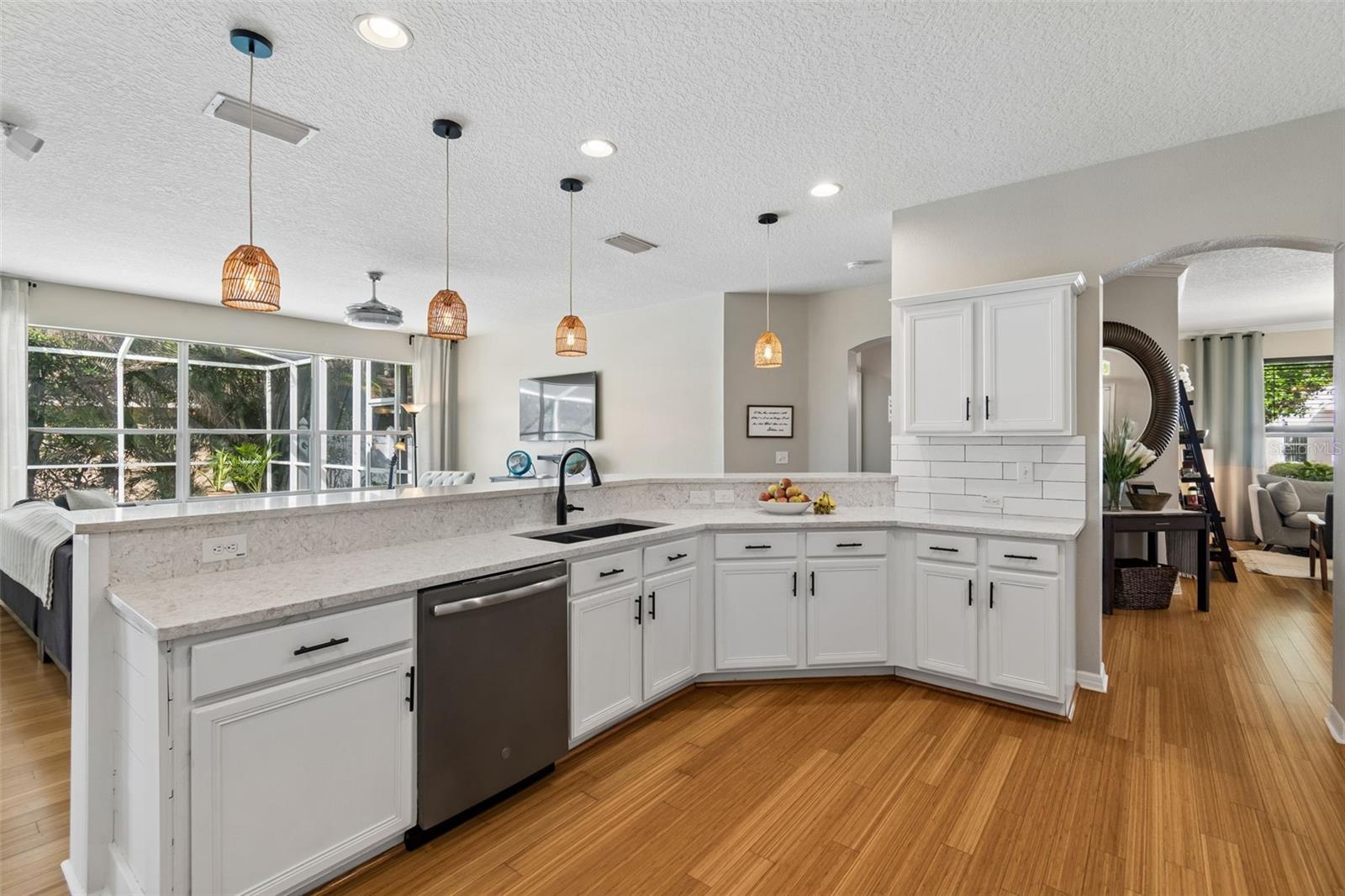 Listing photo id 12 for 10901 Wildcat Drive