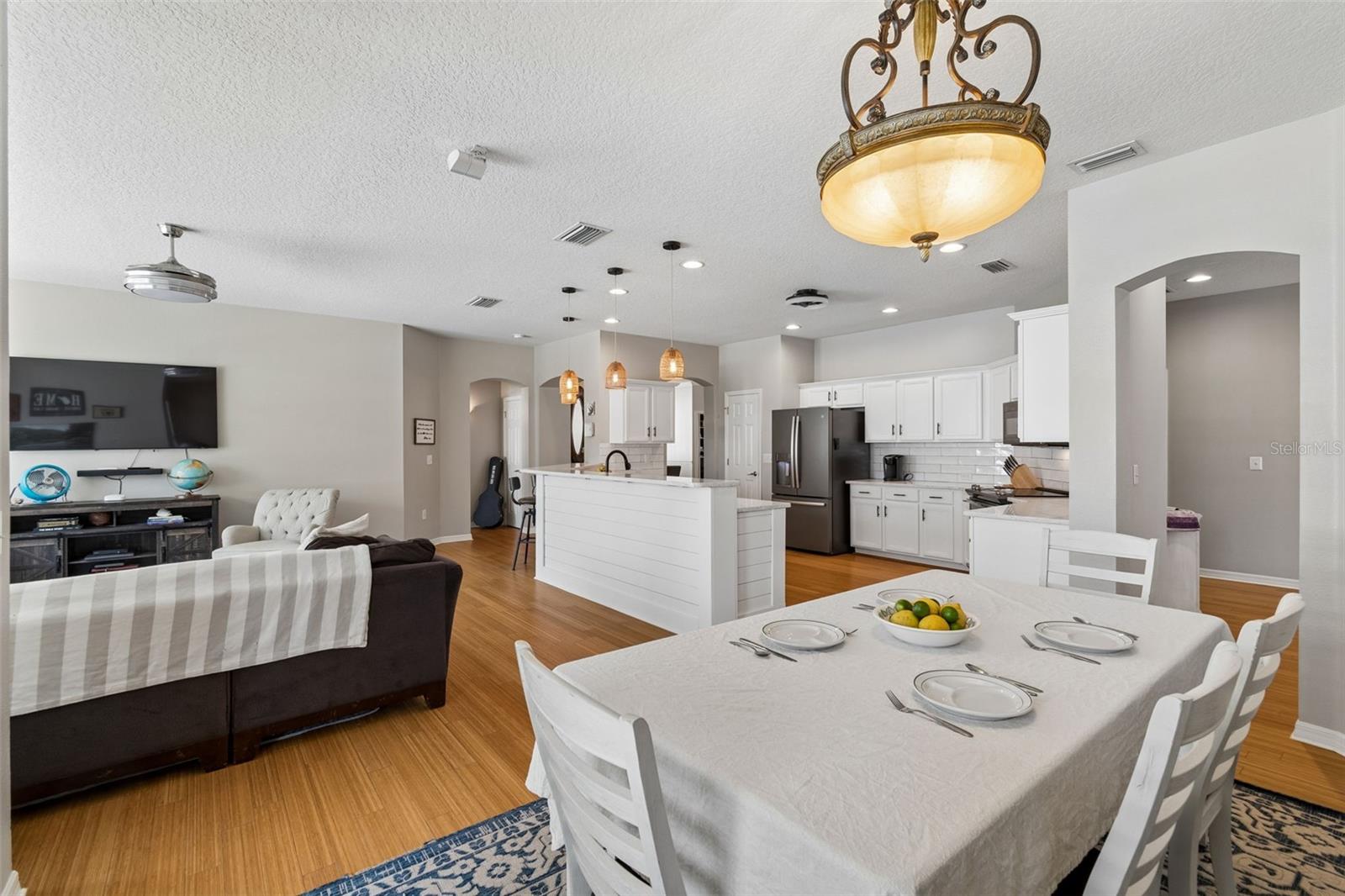 Listing photo id 15 for 10901 Wildcat Drive