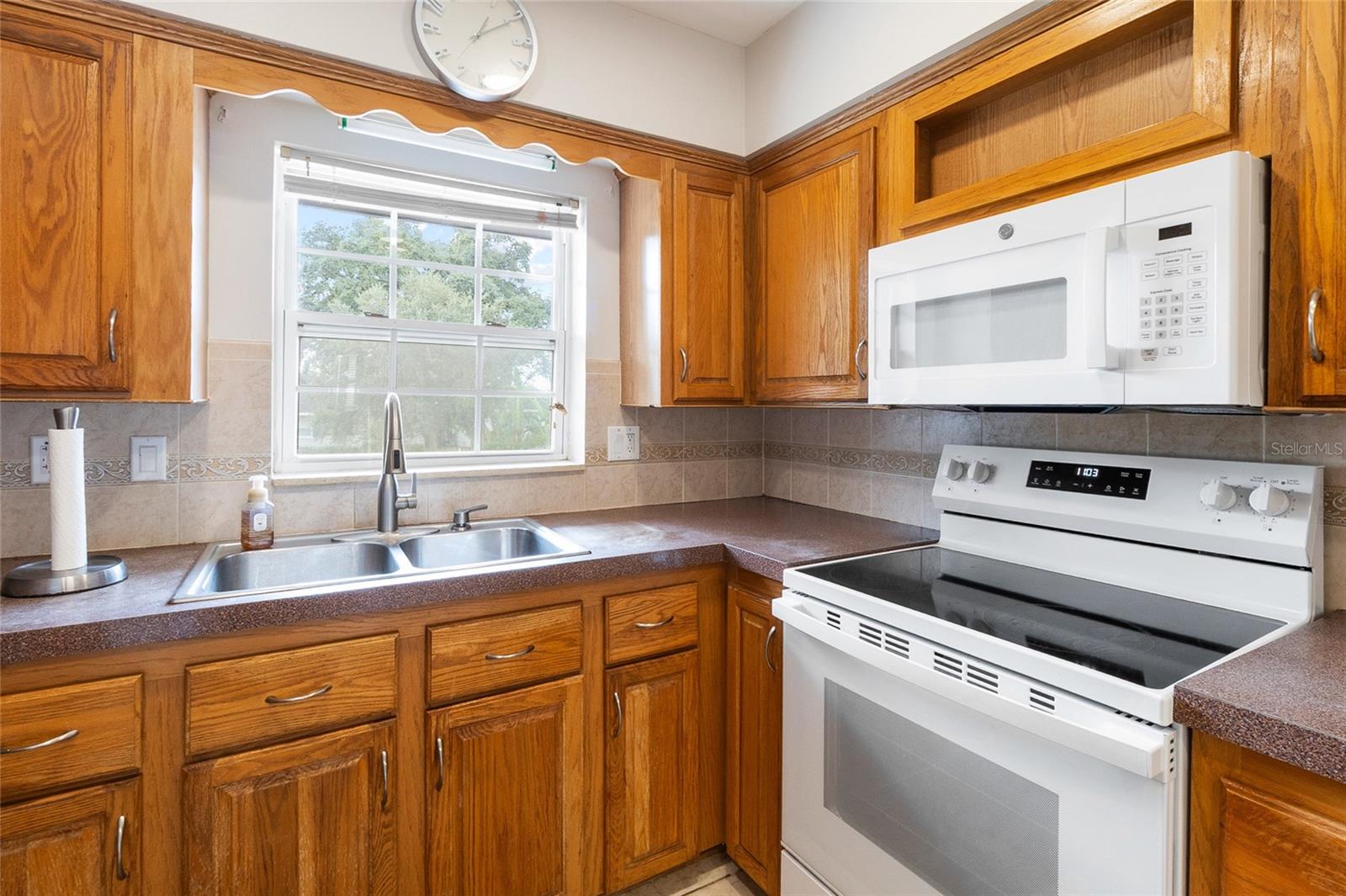 Image 12 of 46 For 1966 Sandra Drive