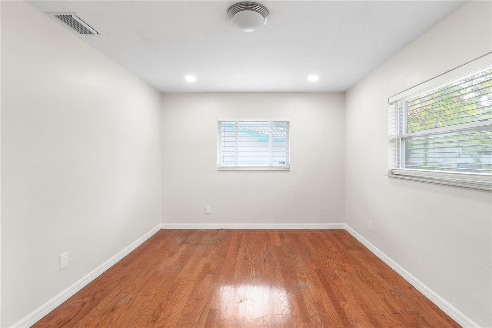 Image 15 of 46 For 1966 Sandra Drive