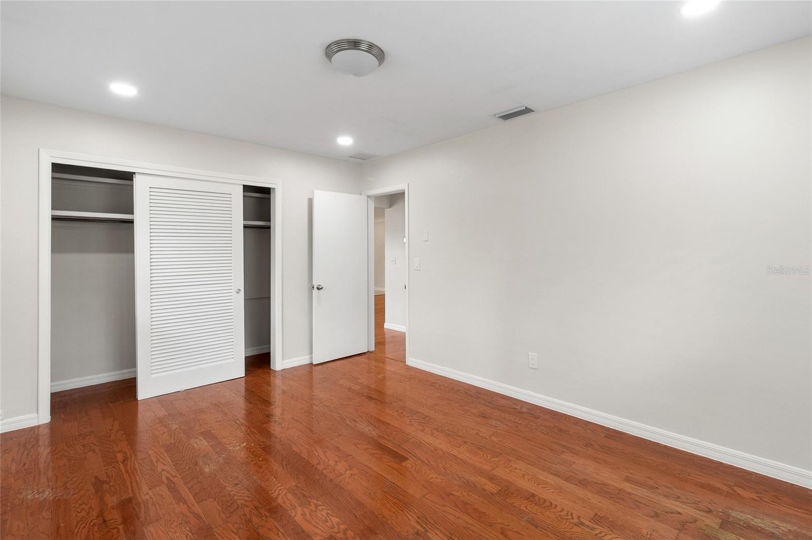 Image 17 of 46 For 1966 Sandra Drive