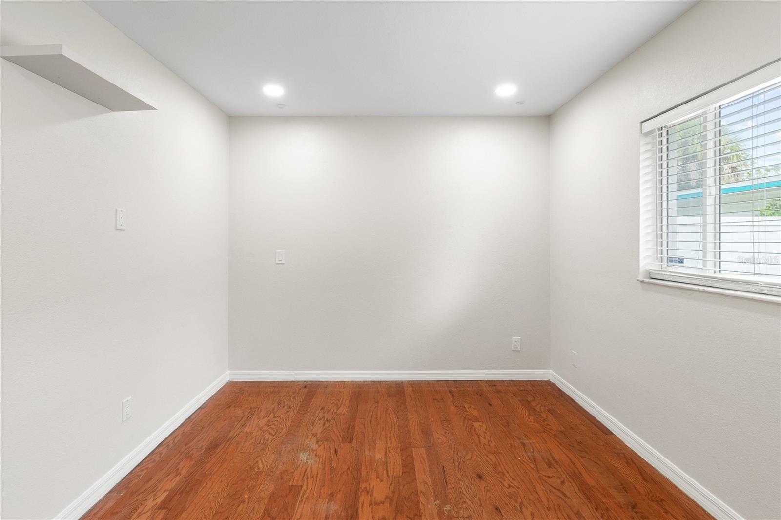 Image 22 of 46 For 1966 Sandra Drive