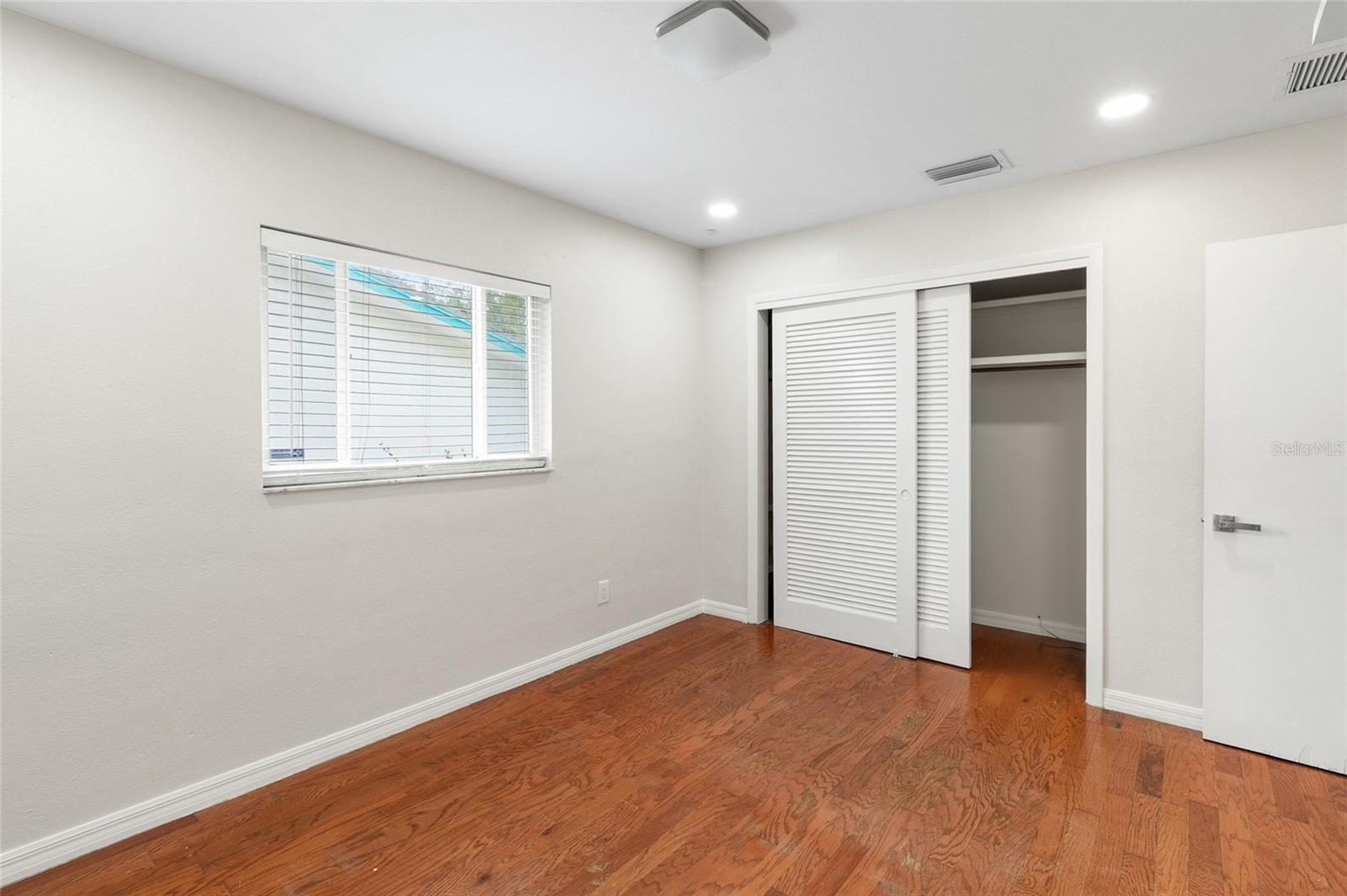 Image 23 of 46 For 1966 Sandra Drive