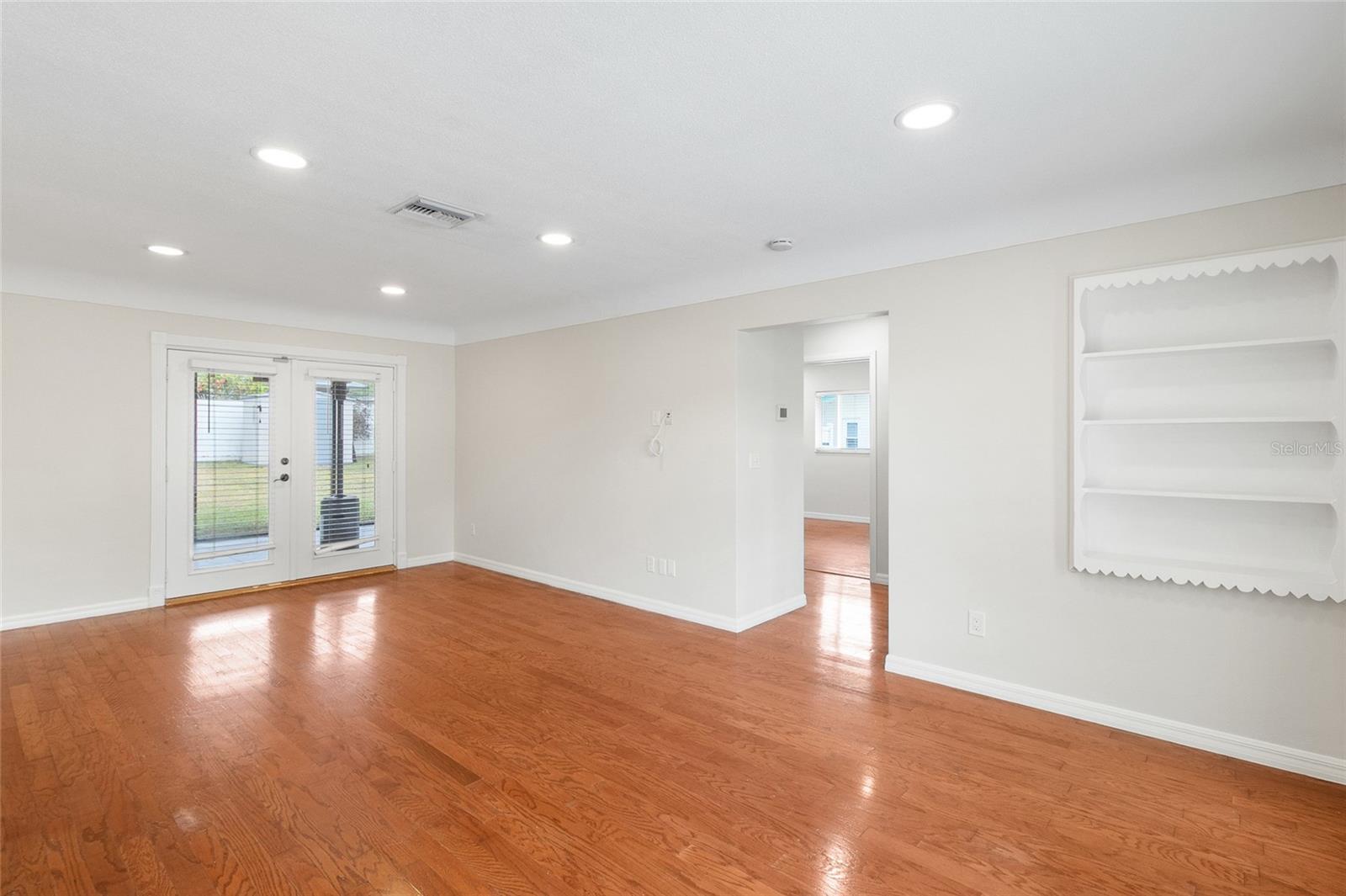 Image 6 of 46 For 1966 Sandra Drive