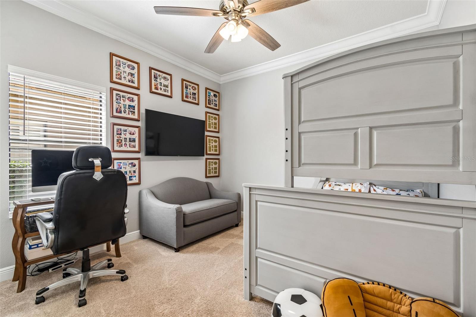 Image 37 of 100 For 21227 Sky Vista Drive