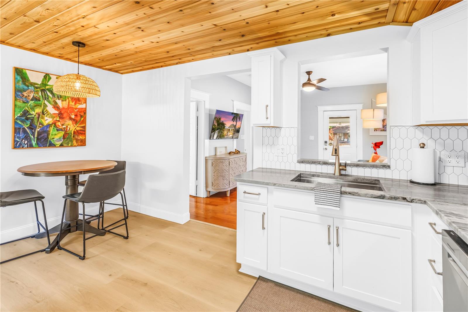 Image 14 of 48 For 748 11th Avenue N