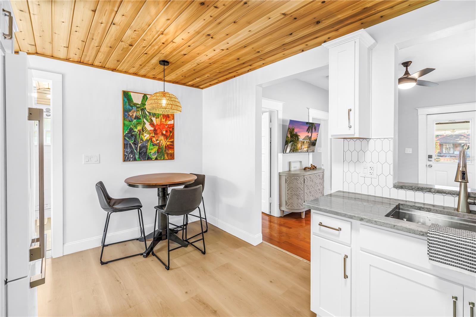 Image 15 of 48 For 748 11th Avenue N