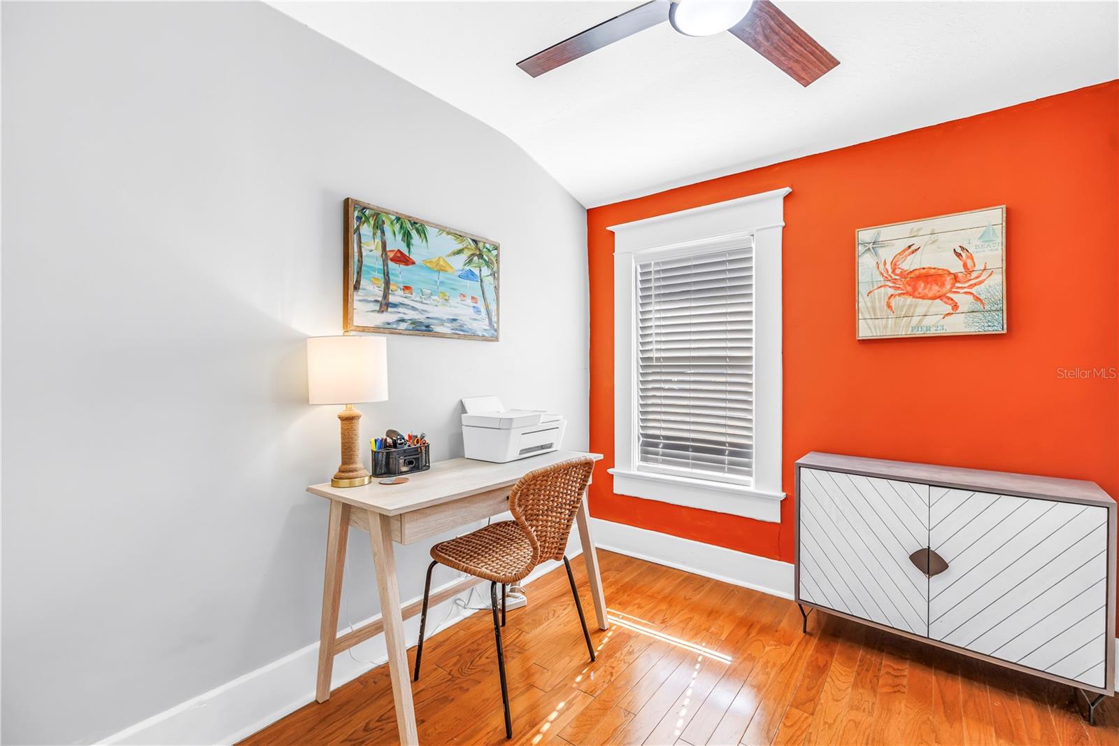 Image 20 of 48 For 748 11th Avenue N