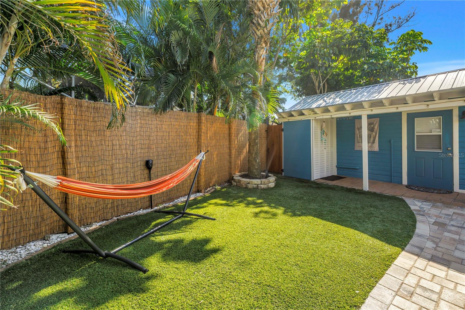 Image 33 of 48 For 748 11th Avenue N