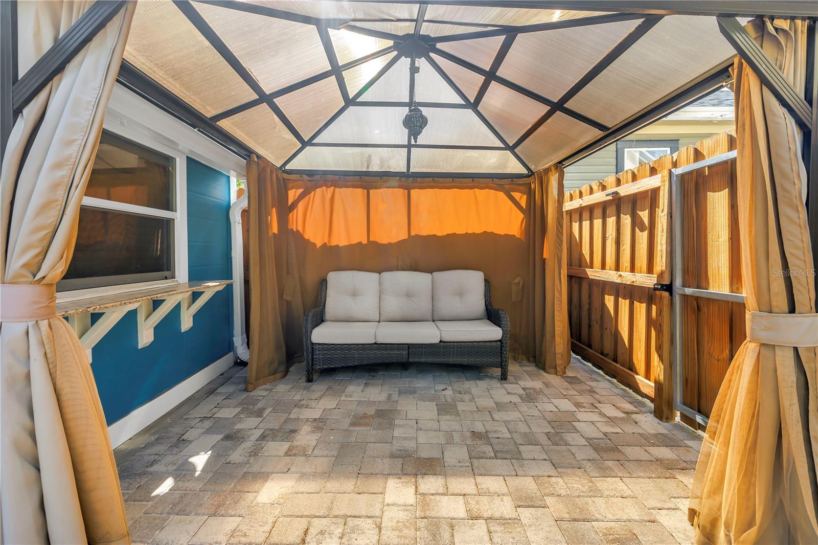 Image 36 of 48 For 748 11th Avenue N