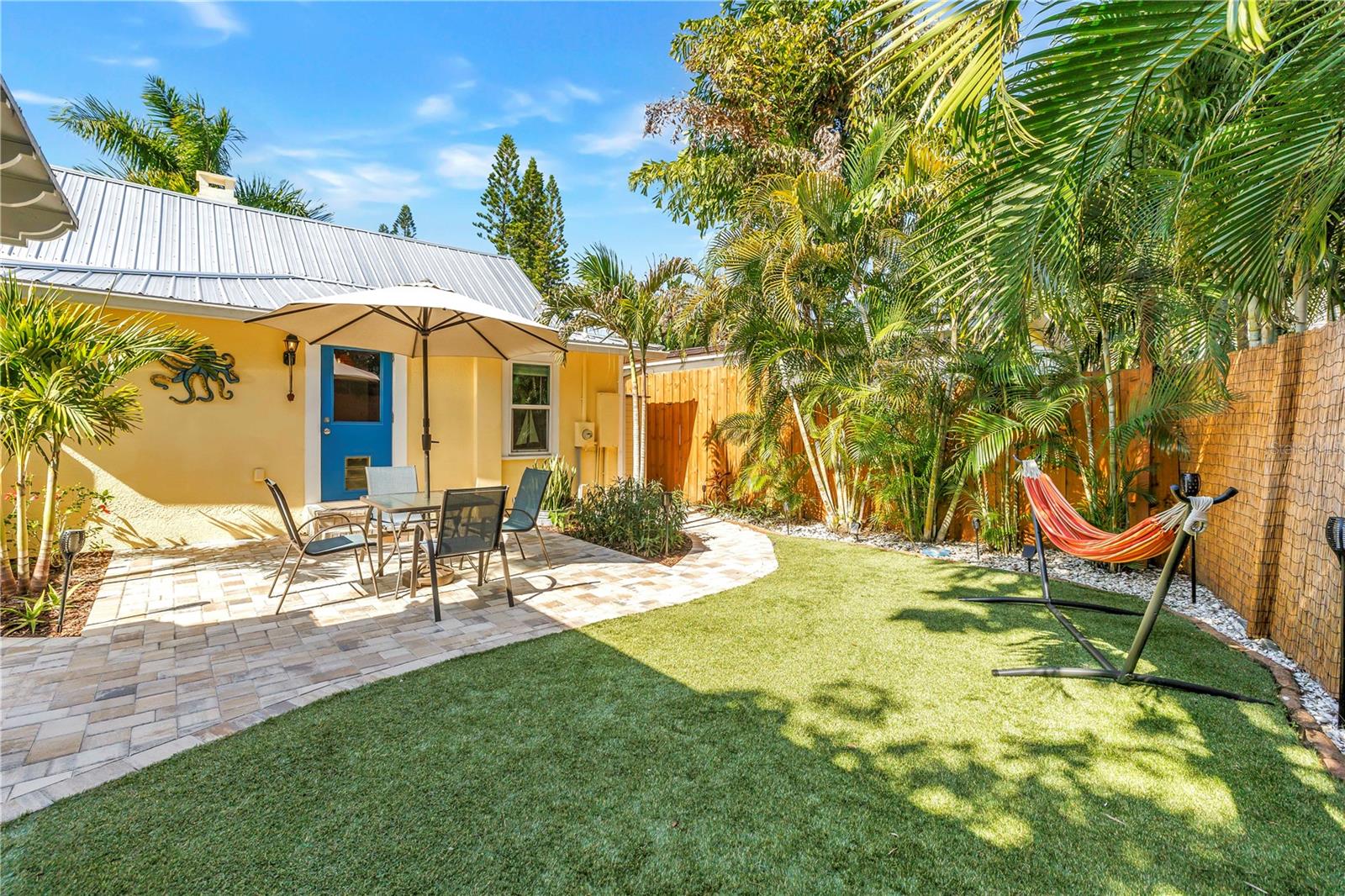 Image 44 of 48 For 748 11th Avenue N