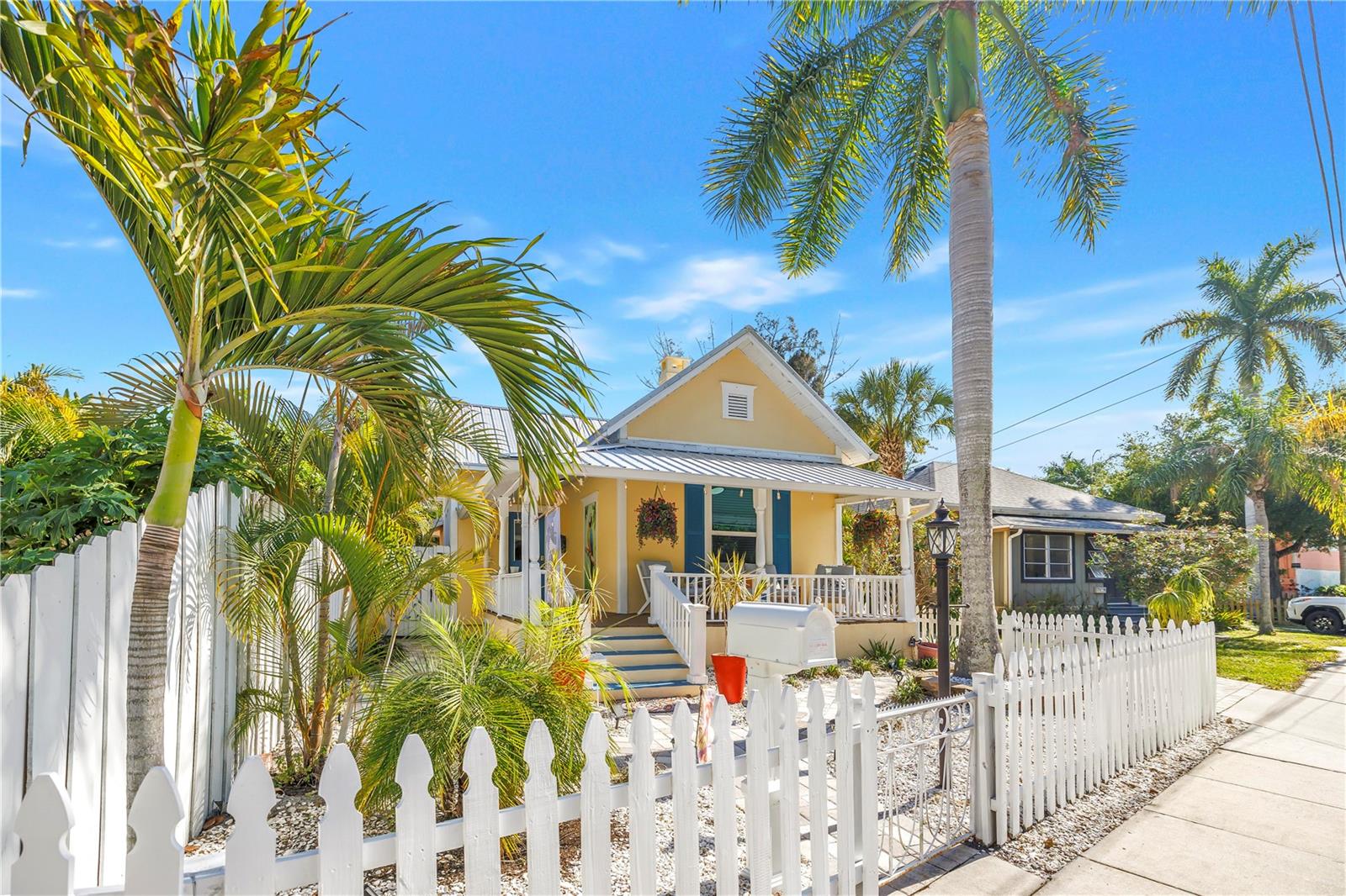 Image 46 of 48 For 748 11th Avenue N