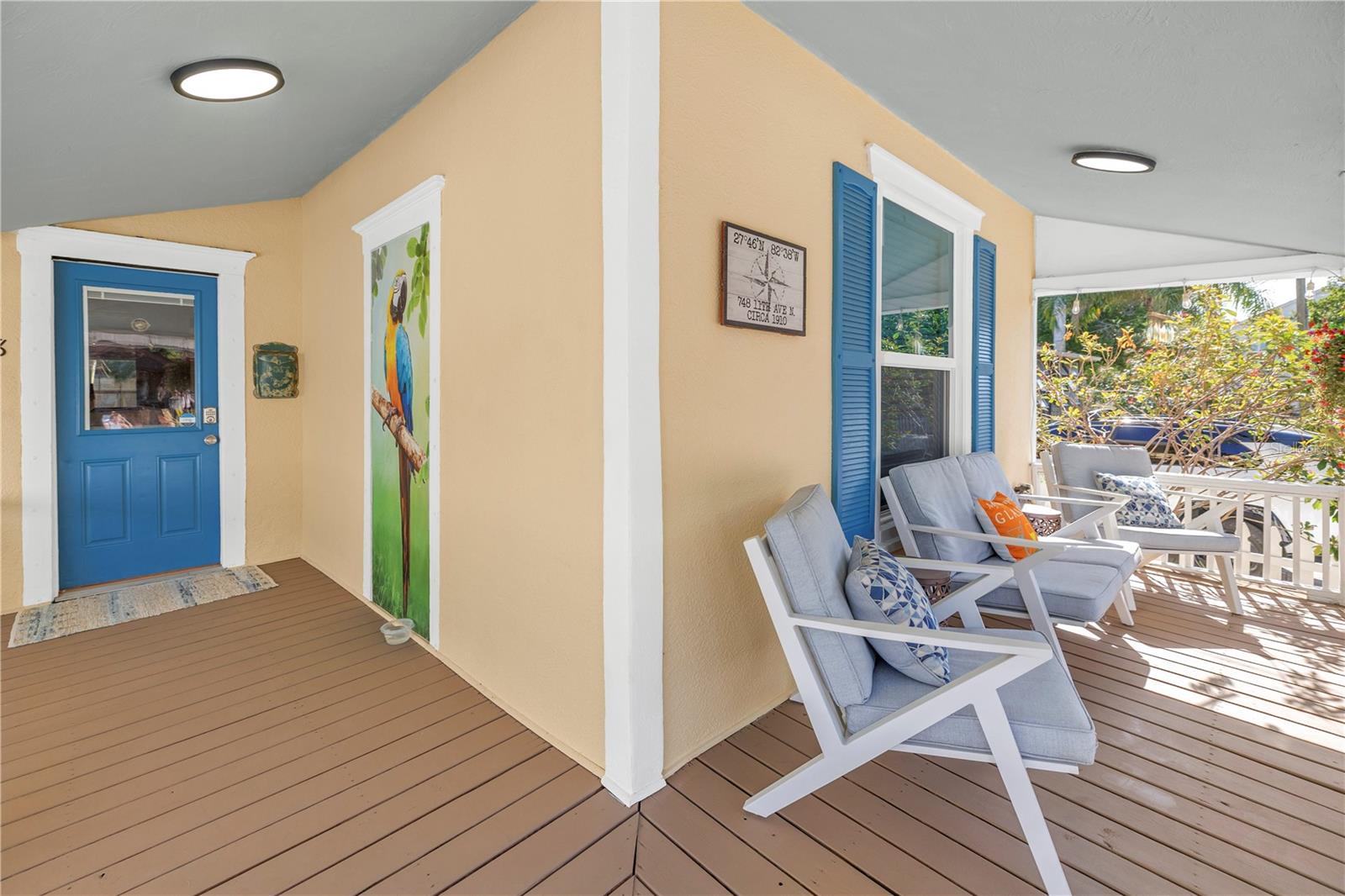 Image 5 of 48 For 748 11th Avenue N