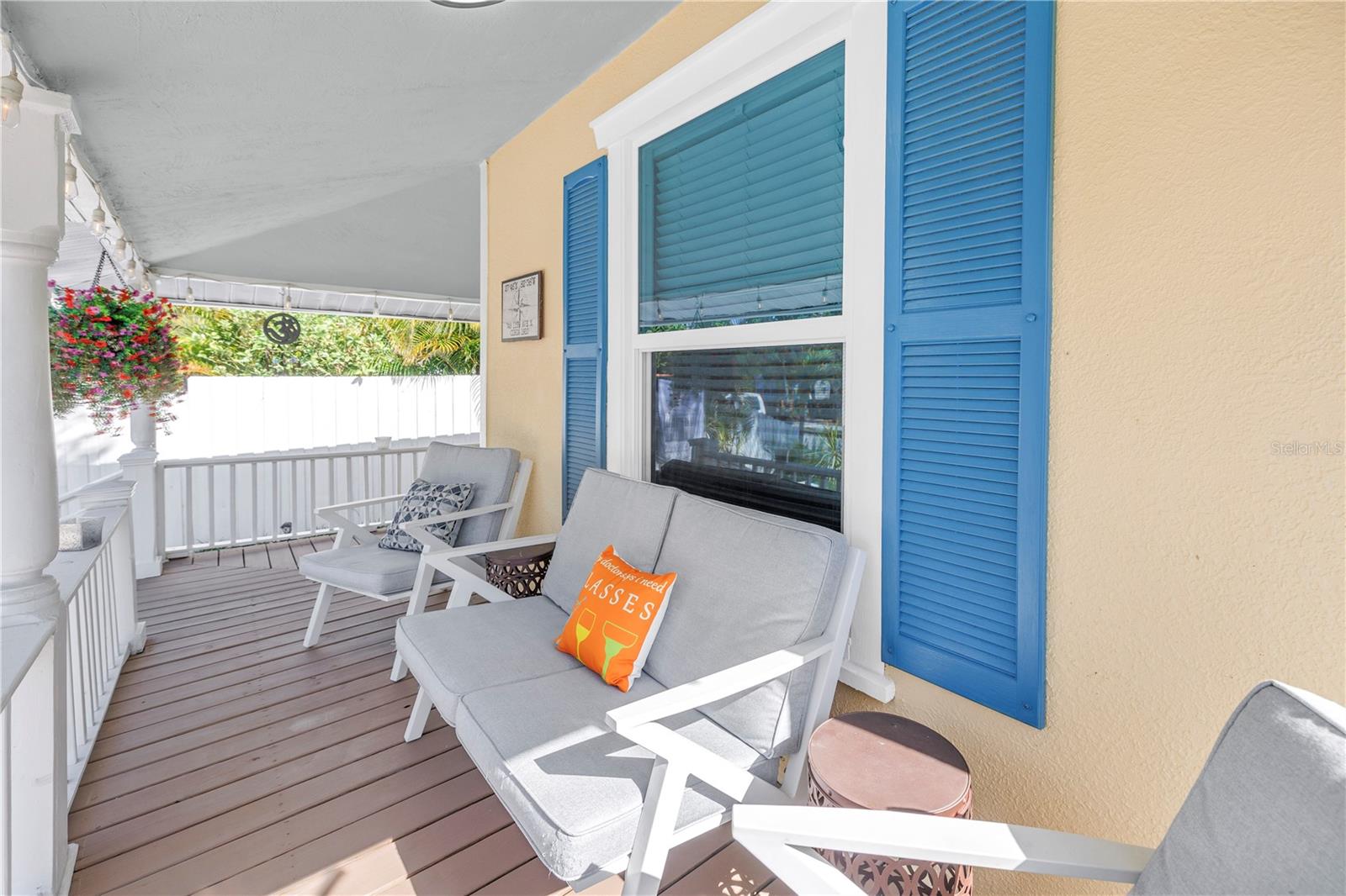 Image 6 of 48 For 748 11th Avenue N