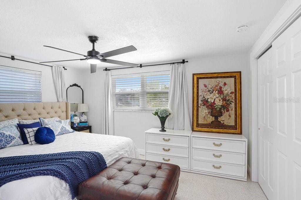 Image 17 of 62 For 13400 Neptune Drive