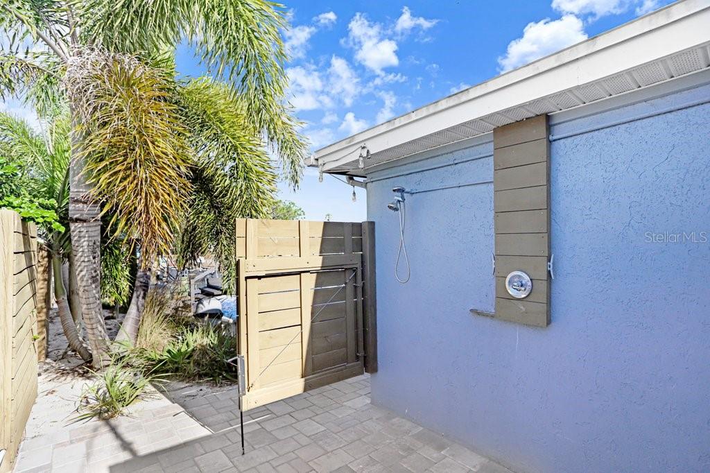 Image 33 of 62 For 13400 Neptune Drive