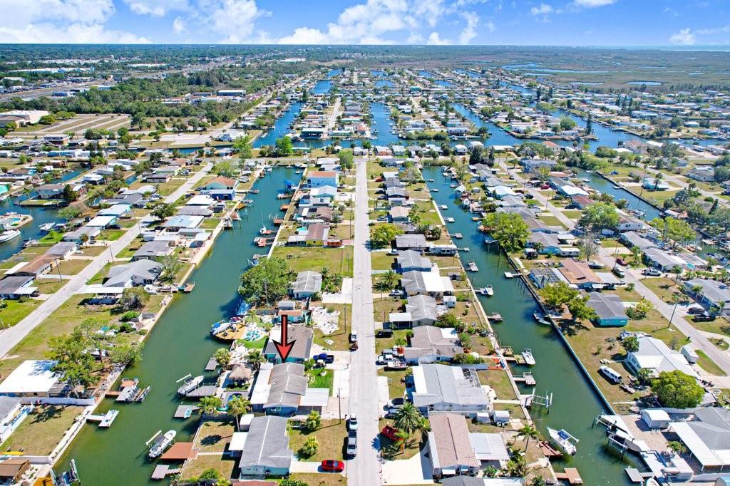 Image 36 of 62 For 13400 Neptune Drive