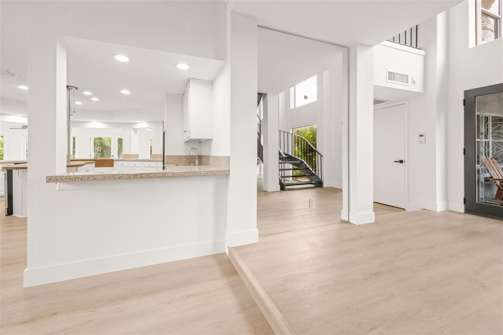 Image 17 of 83 For 2668 Concorde Court