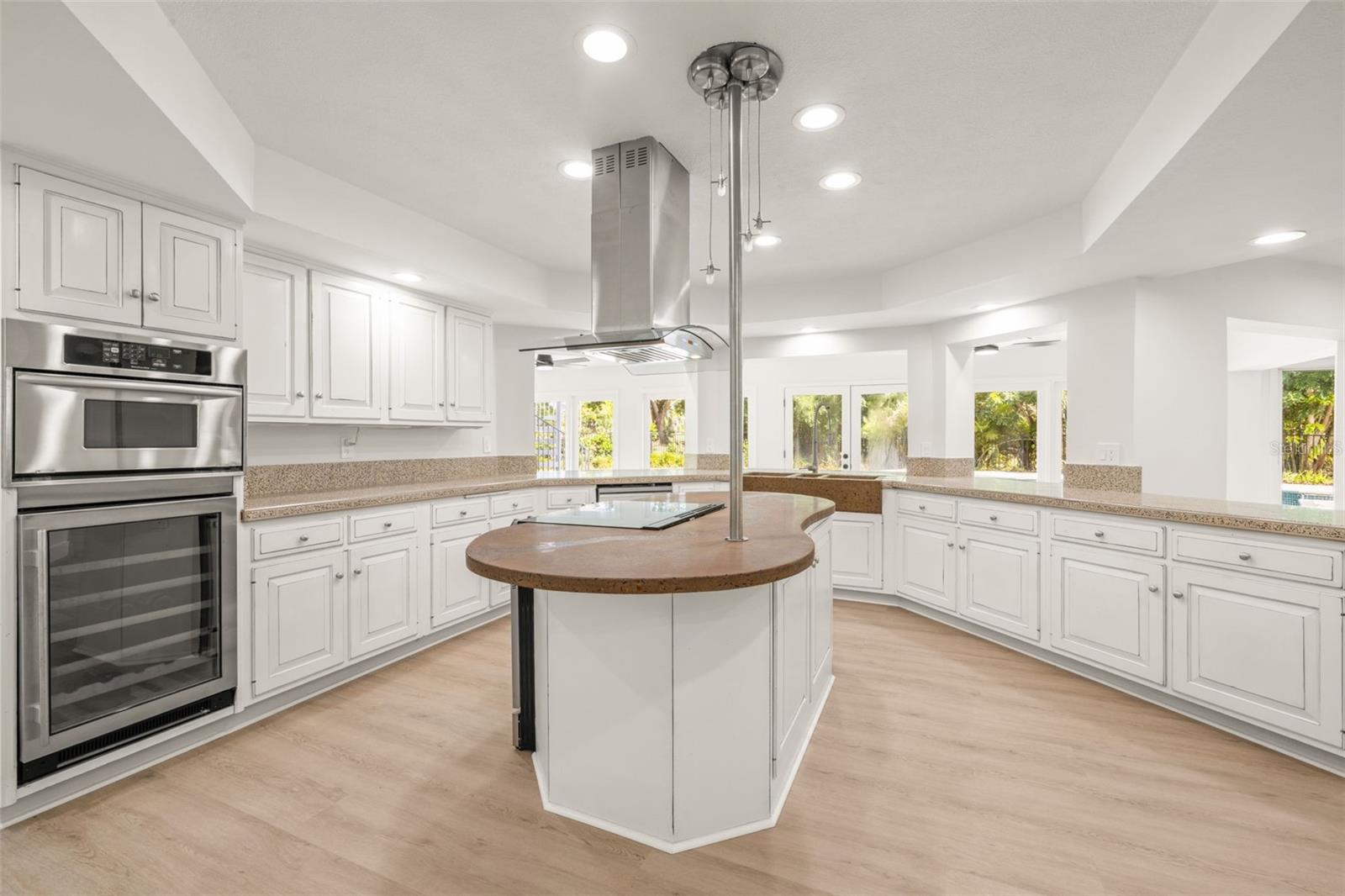 Image 4 of 83 For 2668 Concorde Court