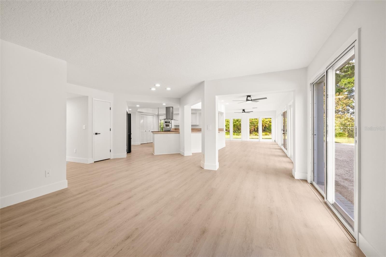 Image 7 of 83 For 2668 Concorde Court