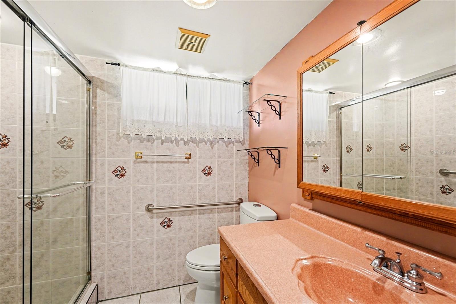 Image 15 of 31 For 10755 Village Club Circle N 101