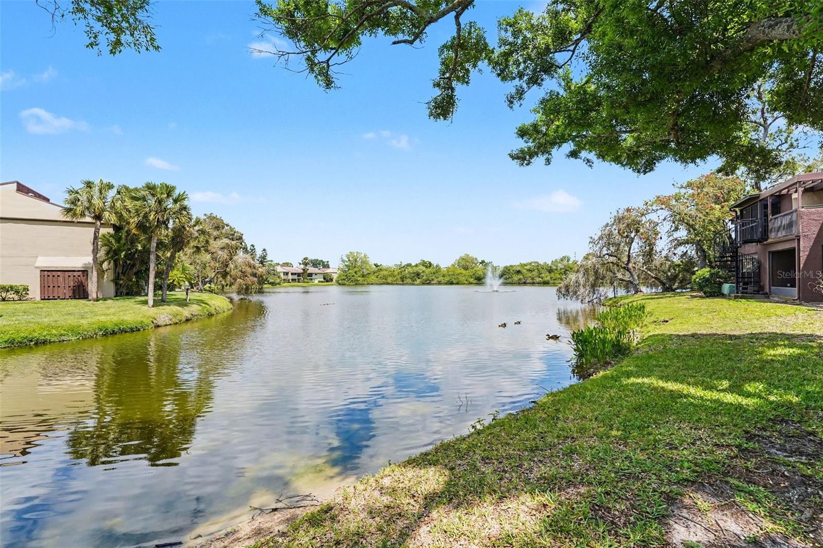 Image 27 of 31 For 10755 Village Club Circle N 101