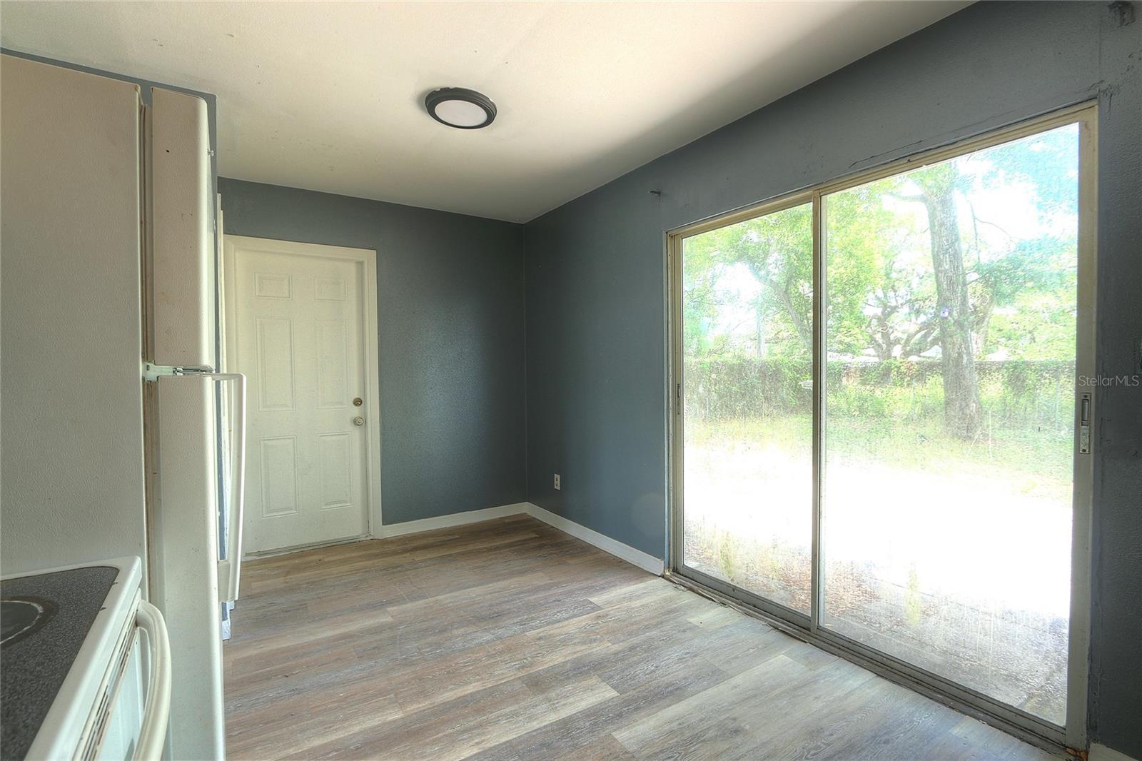 Image 4 of 22 For 2308 Link Street