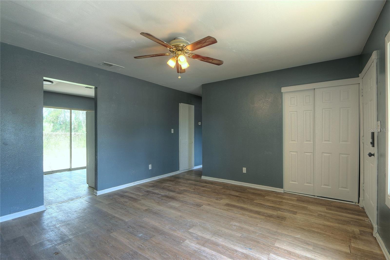 Image 5 of 22 For 2308 Link Street