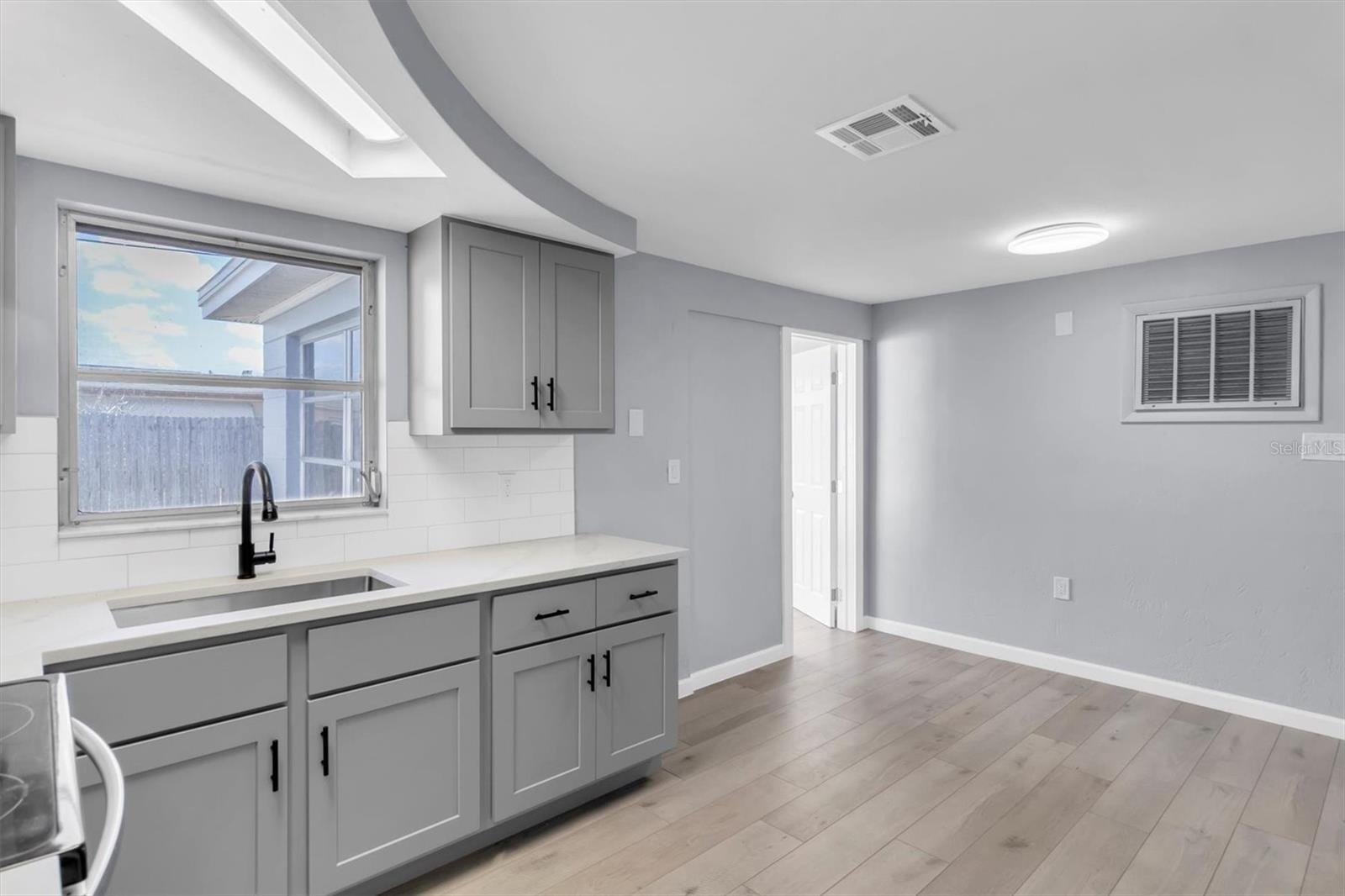 Image 9 of 30 For 3522 Connon Drive