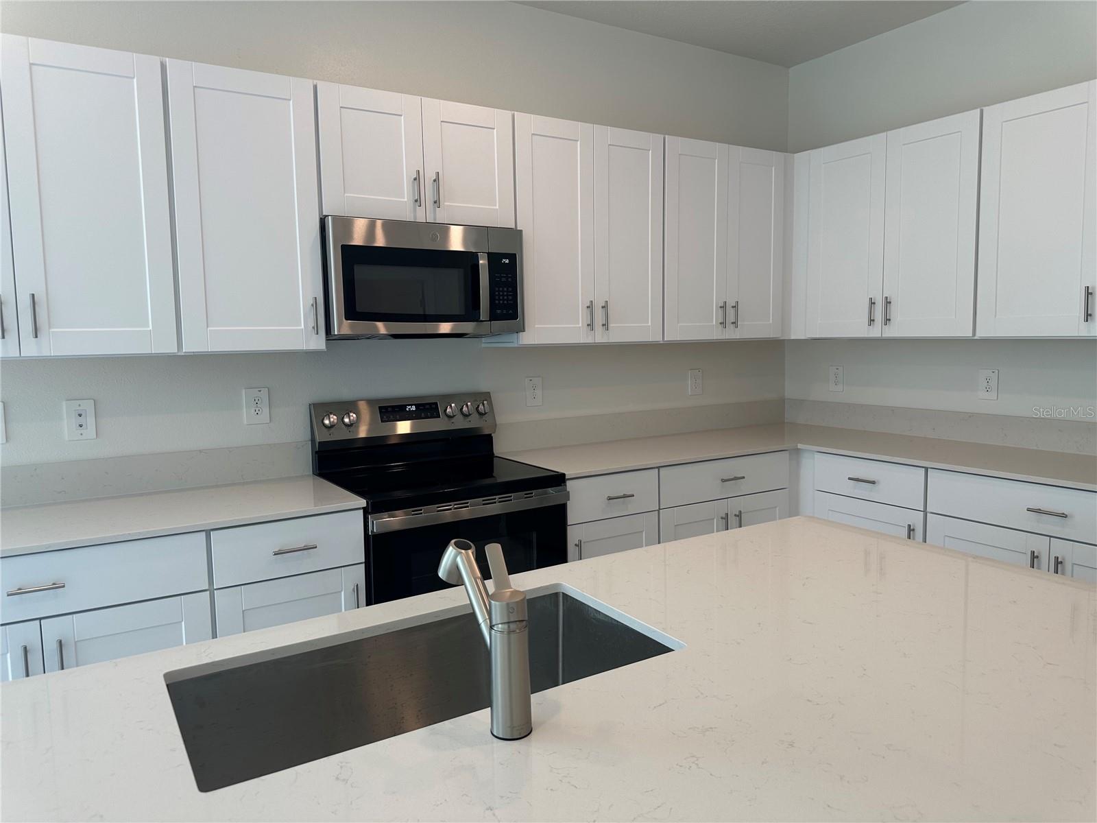 Image 5 of 23 For 9896 Dancing Goat Place