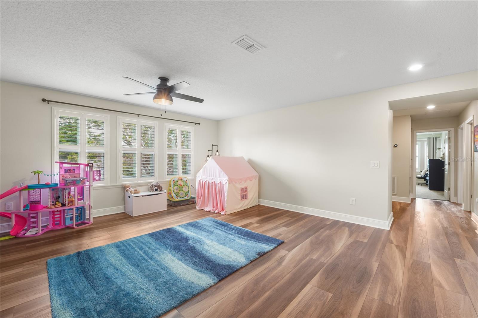 Image 27 of 43 For 5880 Marmalade Lane