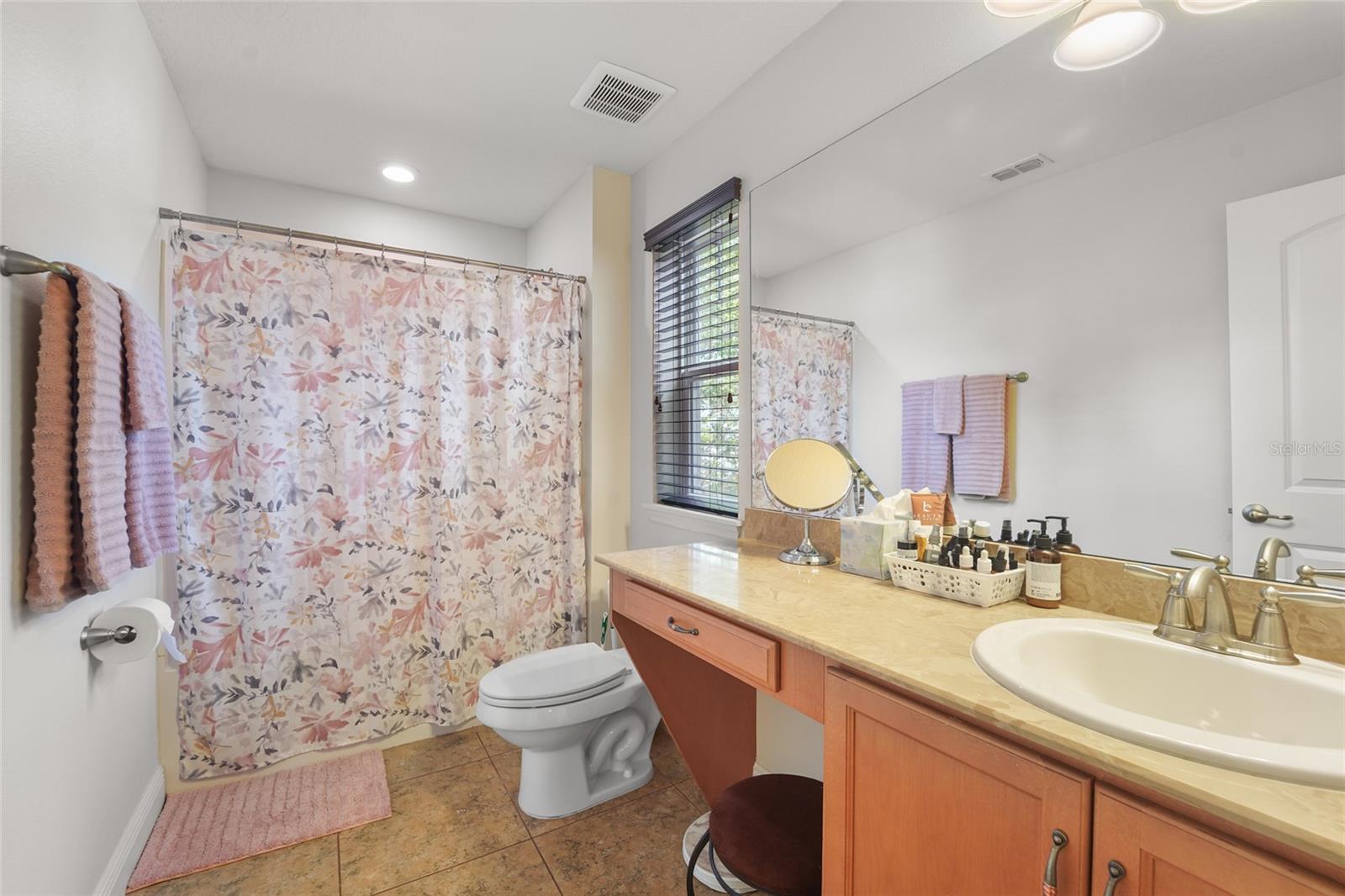 Image 31 of 43 For 5880 Marmalade Lane