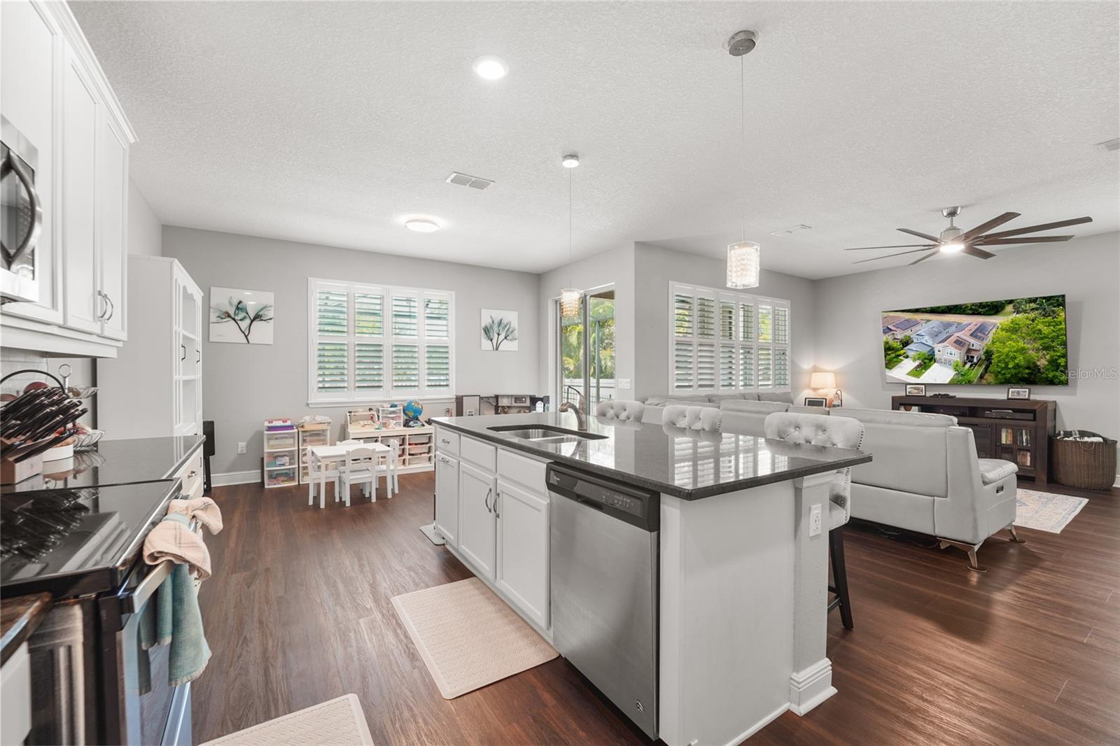 Image 8 of 43 For 5880 Marmalade Lane