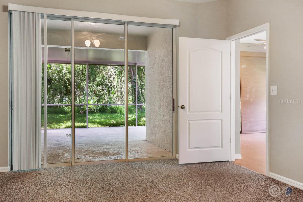 Image 14 of 39 For 15745 Phoebepark Avenue