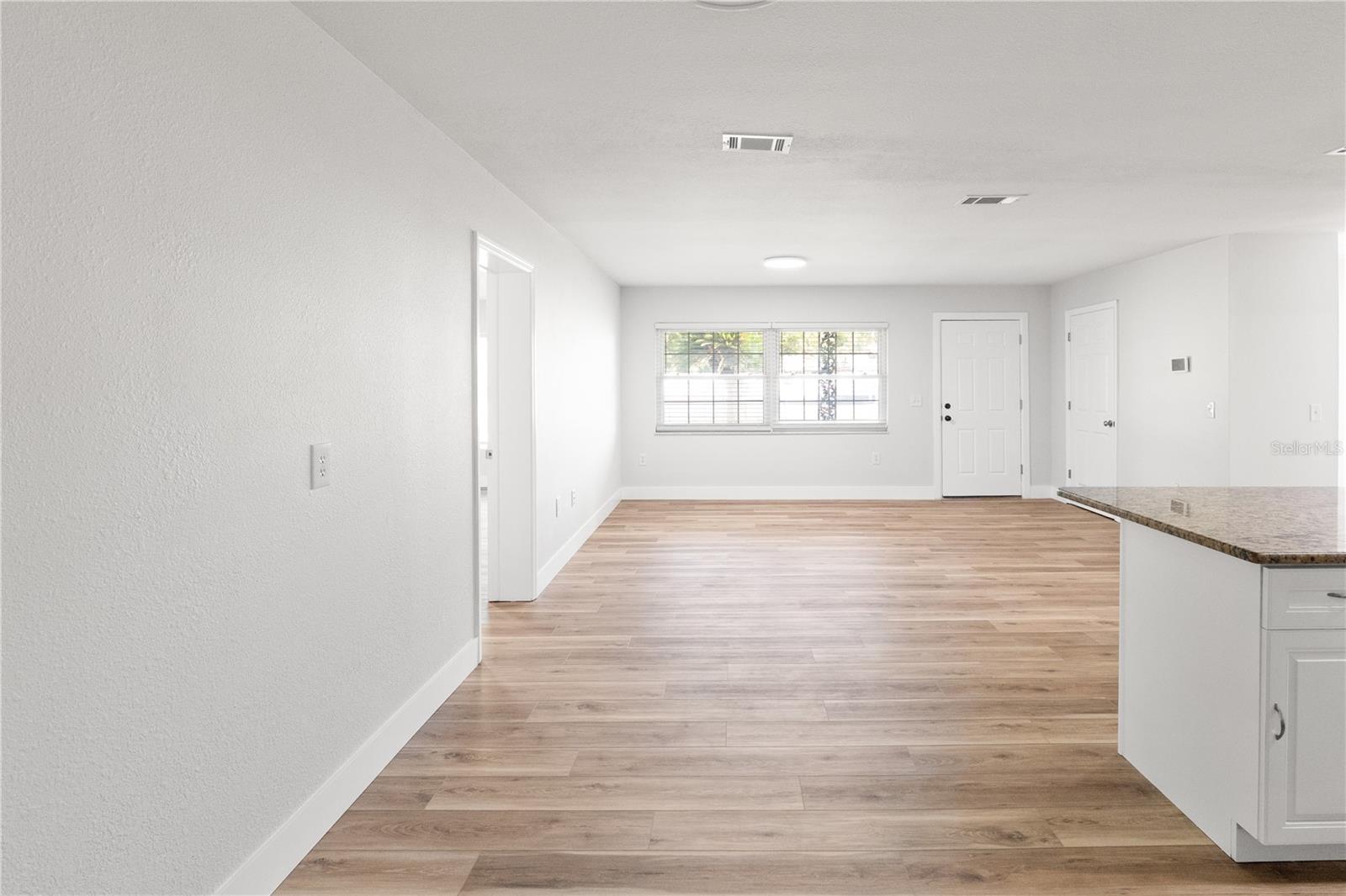 Image 5 of 20 For 38245 12th Avenue