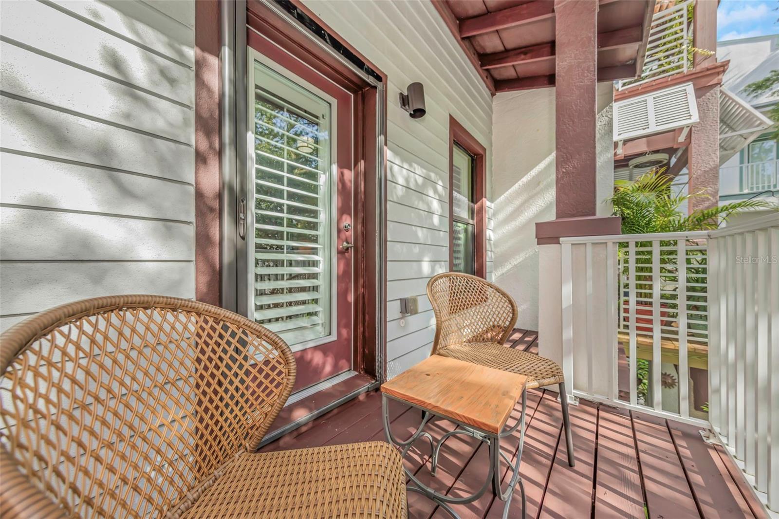 Image 19 of 40 For 946 Highland Avenue 45