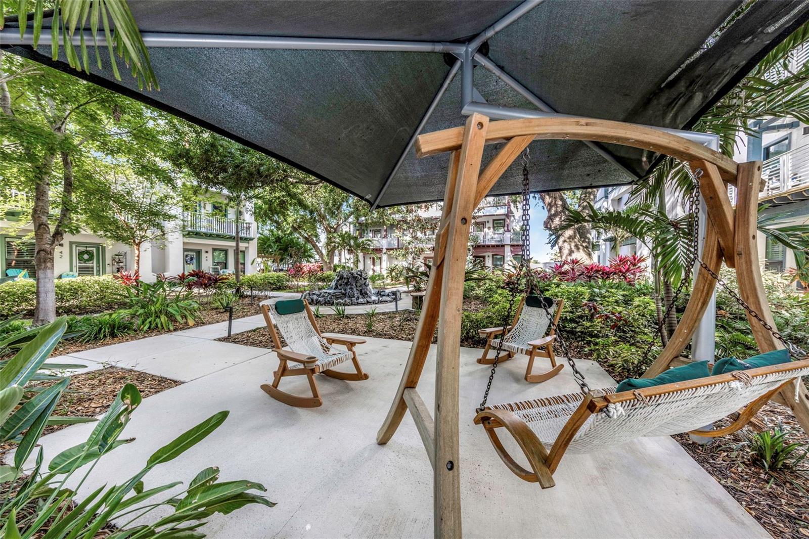 Image 36 of 40 For 946 Highland Avenue 45