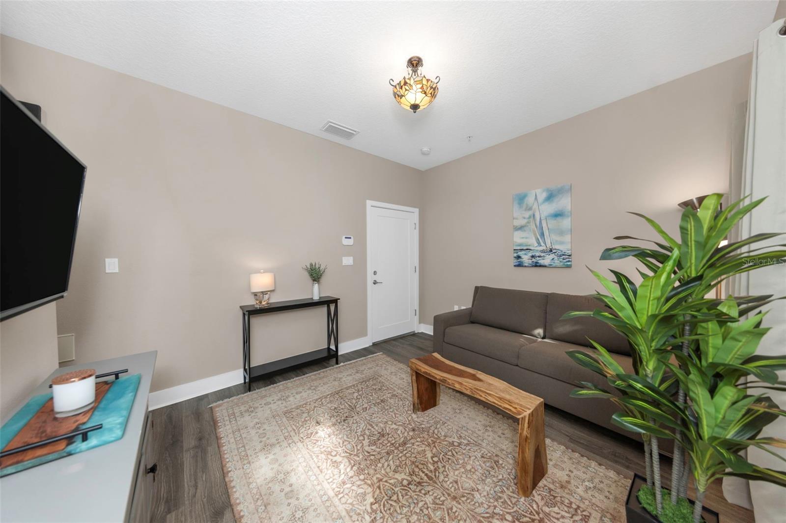 Image 4 of 40 For 946 Highland Avenue 45